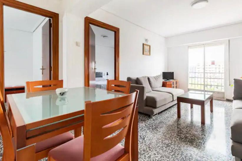 Private Room In Shared Apartment Valencia Workstay Exterior foto